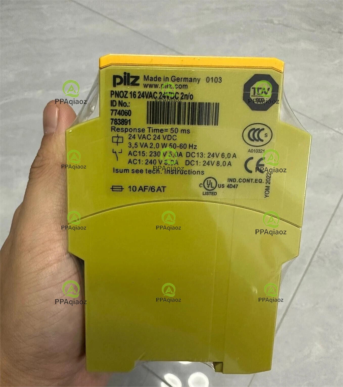1Pcs PILZ 774060 PNOZ 16 24VAC 24VDC 2n/o Free shipping