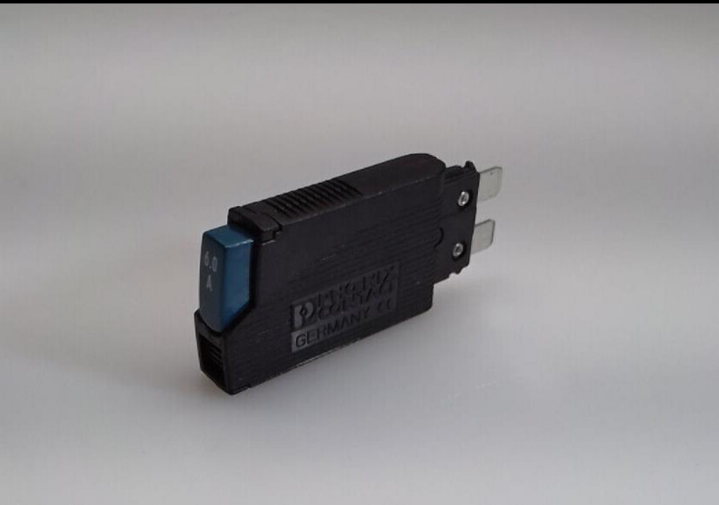 1pcs PHOENIX CONTACT Circuit Breaker 0712275 TCP 6A