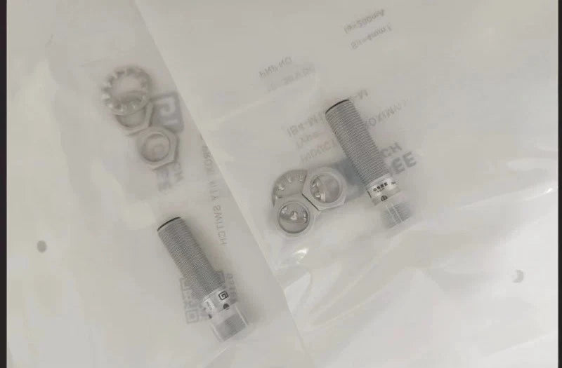 1PCS FIT FOR proximity switch IB8-M18P-E2-M