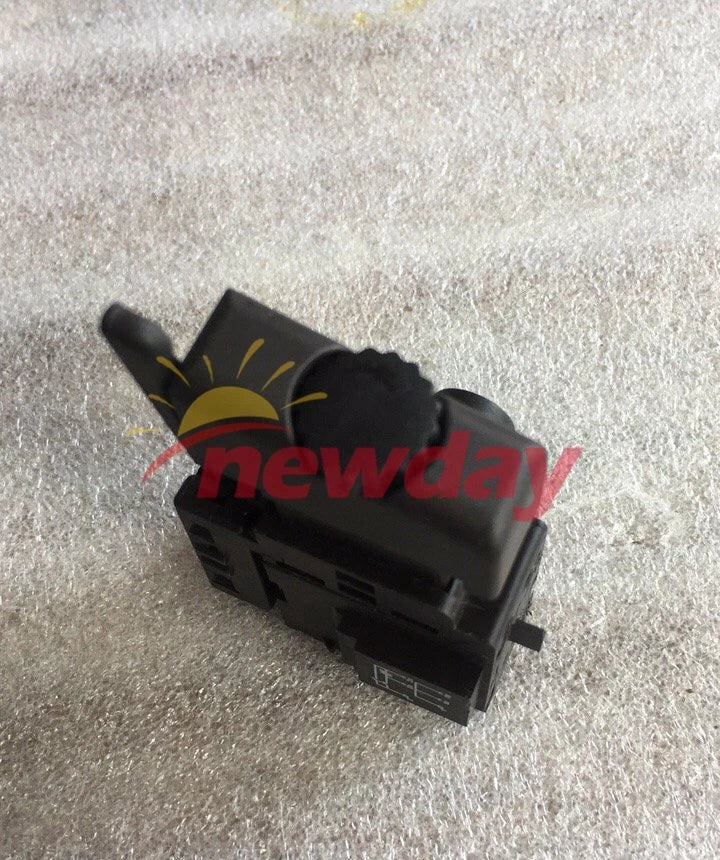 1pcs Defond DGQ-1108B 4(4)A 250V T55 5E4 Trigger Switch