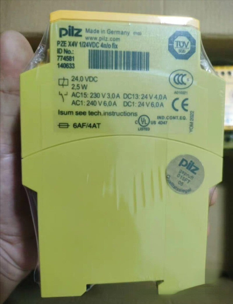 1pcs PILZ PZE X4V 1/24VDC 4n/o Safety Relays 774581