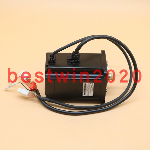 Yaskawa SGMPH-04A1A-YR11 servo Motor in box fast delivery