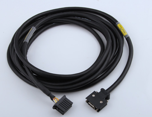 ONE For Mitsubishi E68/64 PLC Cable FCUA-R059-7M FCUA-R059-7M