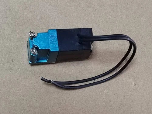 1pcs 35A-B00-DDAA-1BA solenoid valve