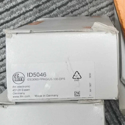One IFM ID5046 Proximity Switch Sensor Free Shipping