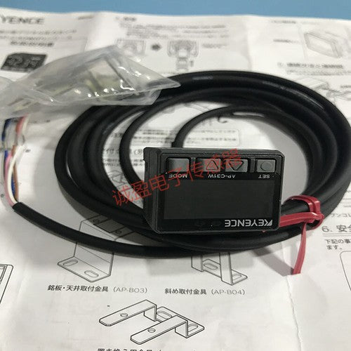 1 pcs KEYENCE AP-C31W pressure sensor