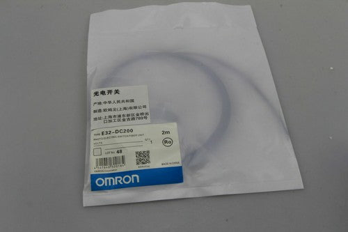One OMRON E32-DC200 Photoelectric Switch Fiber Unit E32DC200 Sensors Cbale
