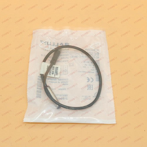 one balluff Proximity sensor BES 516-324-G-E4-C-S49-00,5 SHIP