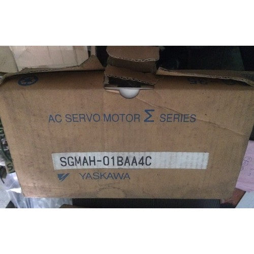 1ps yaskawa in box servo motor SGMAH-01BAA4C Fast Delivery