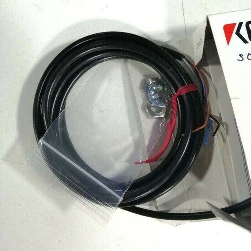 KEYENCE EZ-8M Proximity Sensor