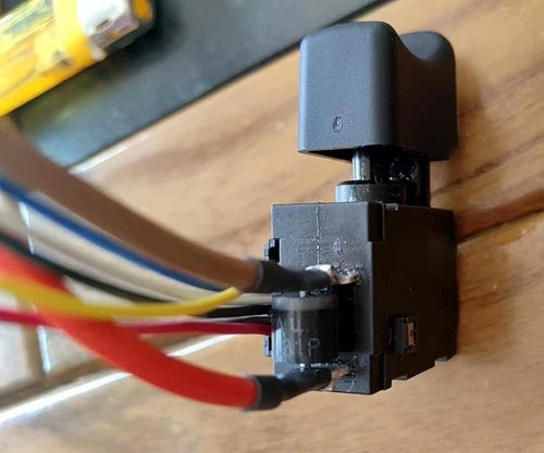 1pc Trigger Switch 35A 62VDC BGH-1135Z