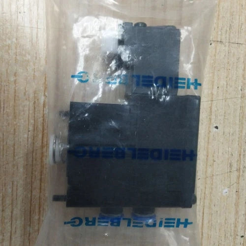 1PC MEBH-4/2-QS-6-SA solenoid valve