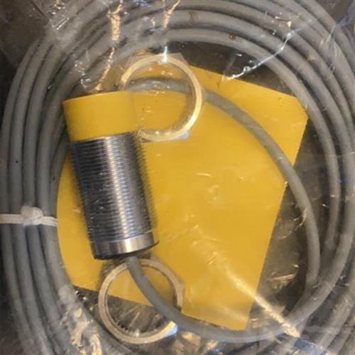 1PC Turck Proximity Switch Ni15-M30-AD4X/S90 5m Free shipping#LJ