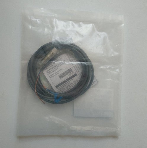 1PCS E2E-X5MF1-Z E2EX5MF1Z Proximity Switch -OMRON Free Shipping