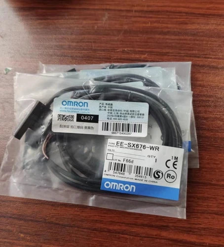 One Omron EE-SX676-WR Photoelectric Switch Senser EESX676WR Free Shipping