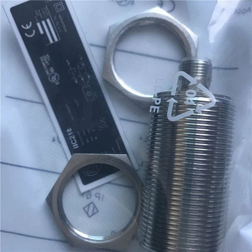 1PC IFM IIC218 Proximity Switch IIC218 Free Shipping