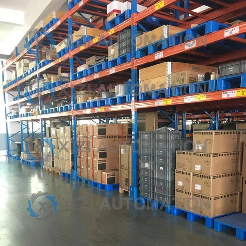 E82MV152_4B001 Sealed Lenze Inverter Drive E82MV1524B001 E82MV152-4B001