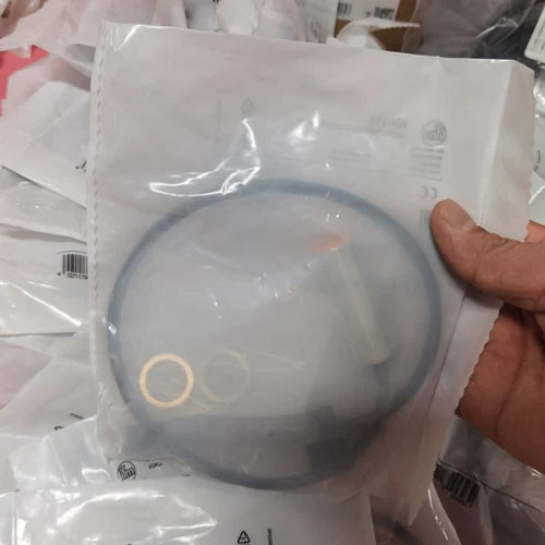 1PC IFM IG6118 Proximity Sensor IG6118 Free Shipping