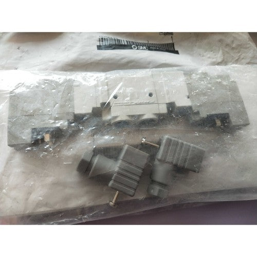 one SMC SY5220-5DD-01 solenoid valves Free shipping