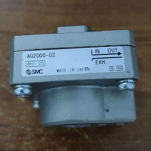 one smc AQ2000-02 Exhaust Valve Free shipping