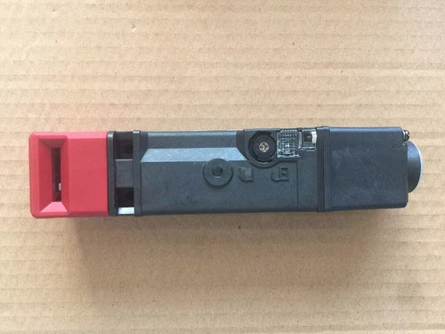 1PC Safety Door Switch In Box D4SL-N2NFA-D