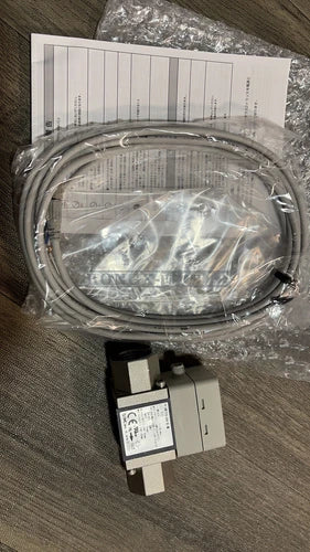 1PC ONE Flow Switch PF3W720-04-B-M