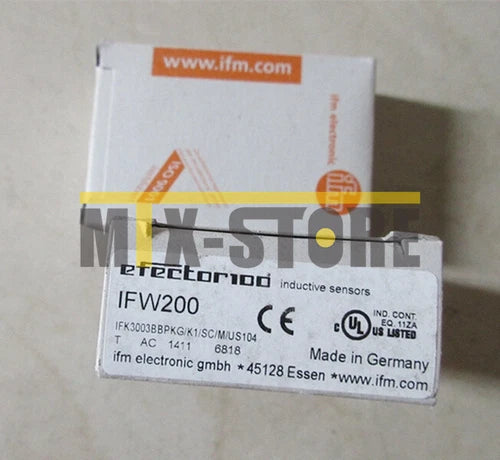 1PCS Sensor&Proximity Switch one IFW200
