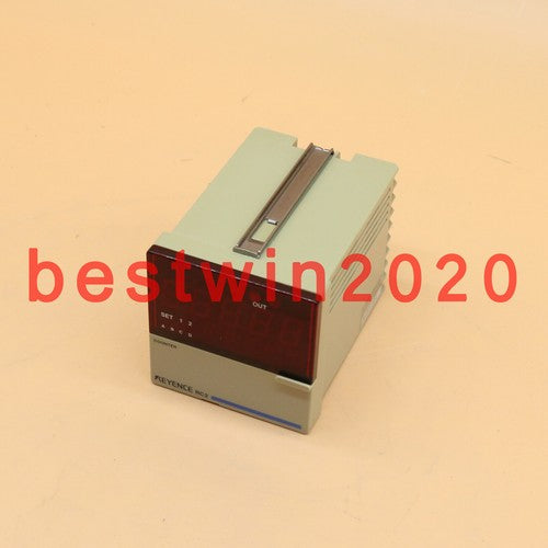 1Pcs keyence RC2-21V Digital sensor Free shipping