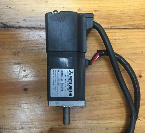 ONE Mitsubishi servo motor HC-MF13-S100 Tested in Good Condition