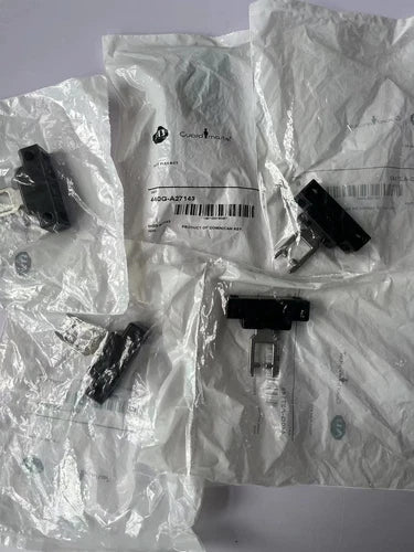 1PC Switch Actuator in bag 440G-A27143