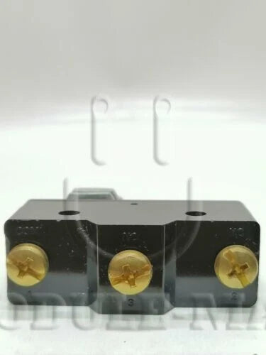 Omron Z-15GQ22-B Z15GQ22B Limit Switch 1PCS #P