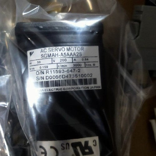 1ps yaskawa servo Motor SGMAH-A5AAA2S in box Fast Delivery