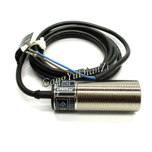 1pcs For II0272 Proximity switch sensor