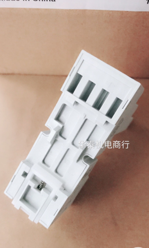10PCS/Box ABB CR-M3LS 1SVR405651R2100 Socket In Box