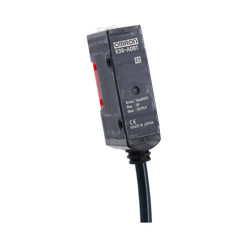 Omron amplifier built-in photoelectric switch (medium); E3S-AD81 2M