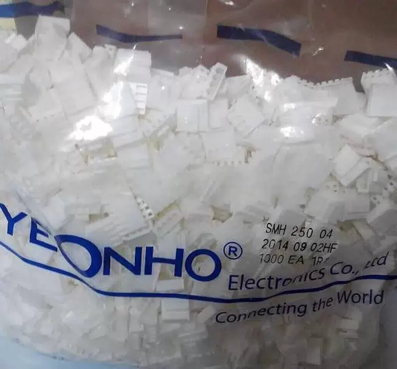 100PC SMH250-04 Connector Shell [1]
