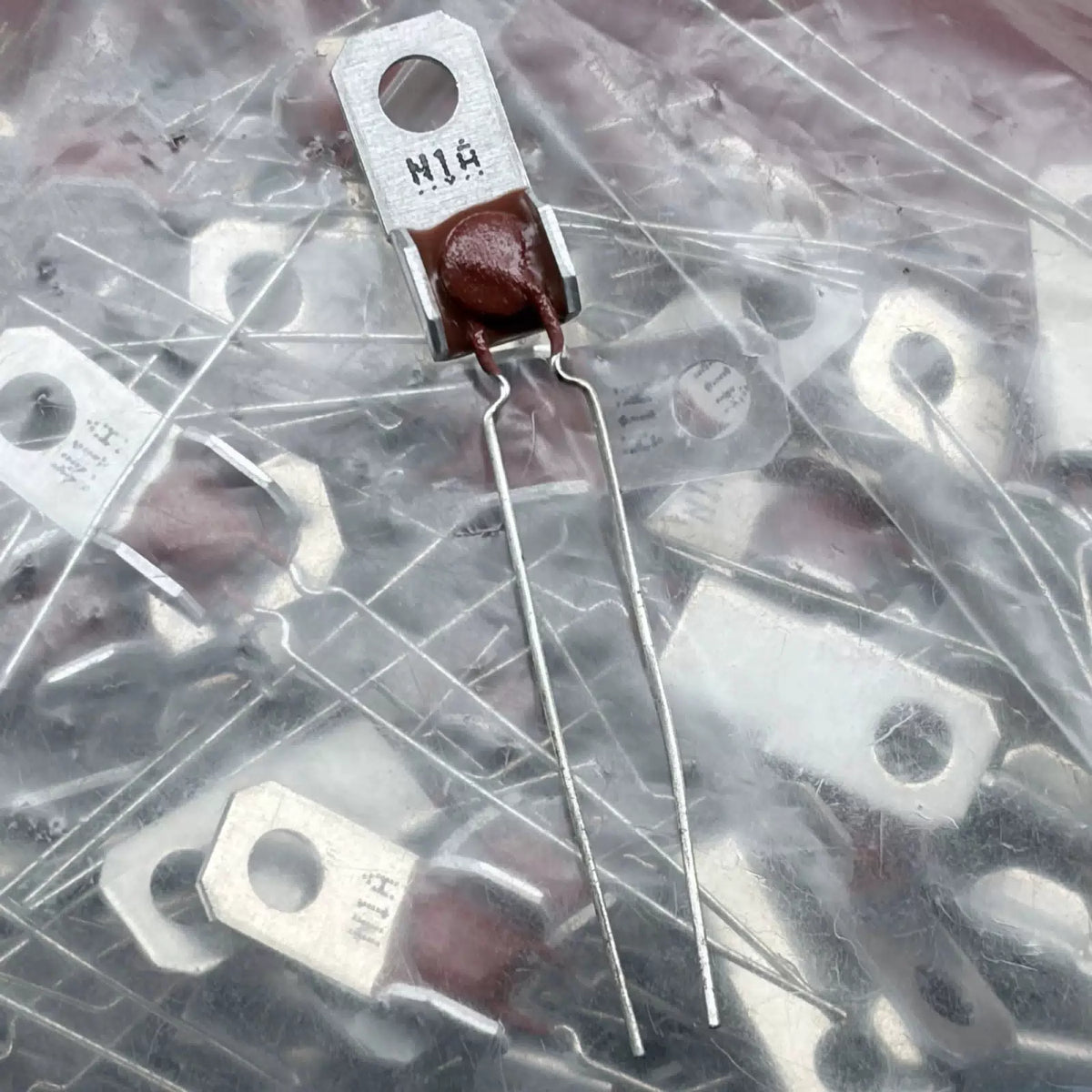 10PCS  FOR NICHICON positive temperature coefficient thermistor ZPP221A501F [1]