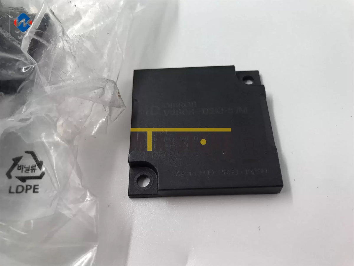 1PCS OMRON V680S-D2KF67M [2]