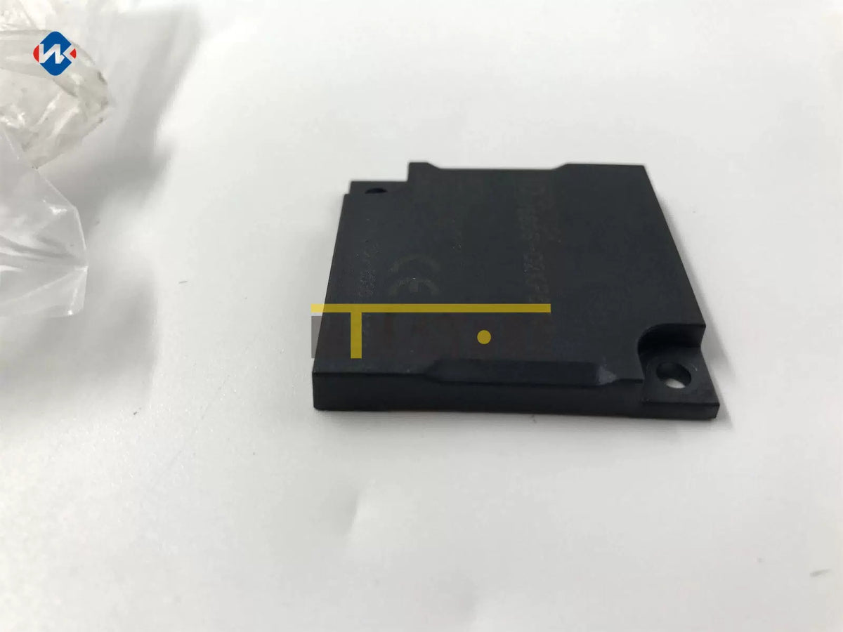 1PCS OMRON V680S-D2KF67M [4]