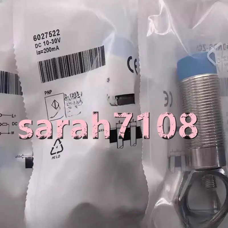 1PC IM30-40NPS-ZC1 sensor [1]