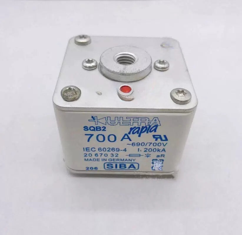 1PC  FIT FOR  Fuse SQB2 700A 690 700V 1,200KA [1]