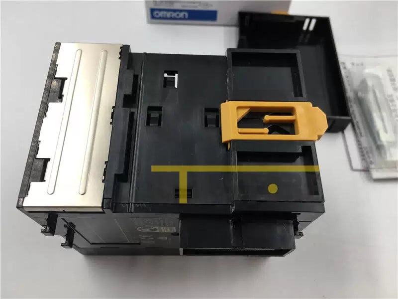 1pcs Omron PLC CP1E-N30S1DT-D [2]