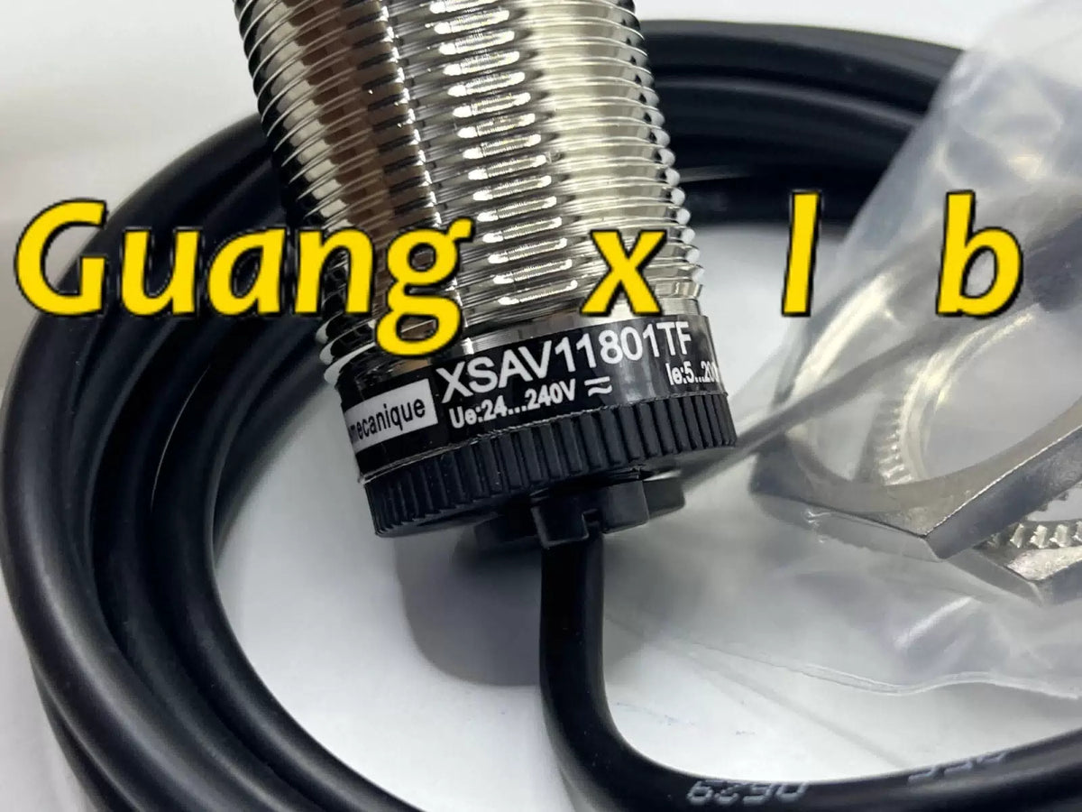 1pcs Schneider Proximity switch XSAV11801TF [2]