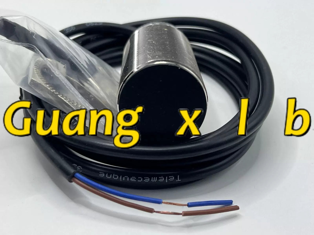 1pcs Schneider Proximity switch XSAV11801TF [4]