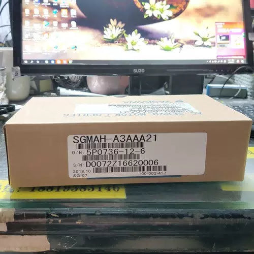 1ps yaskawa SERVO MOTOR SGMAH-A3AAA21 [2]