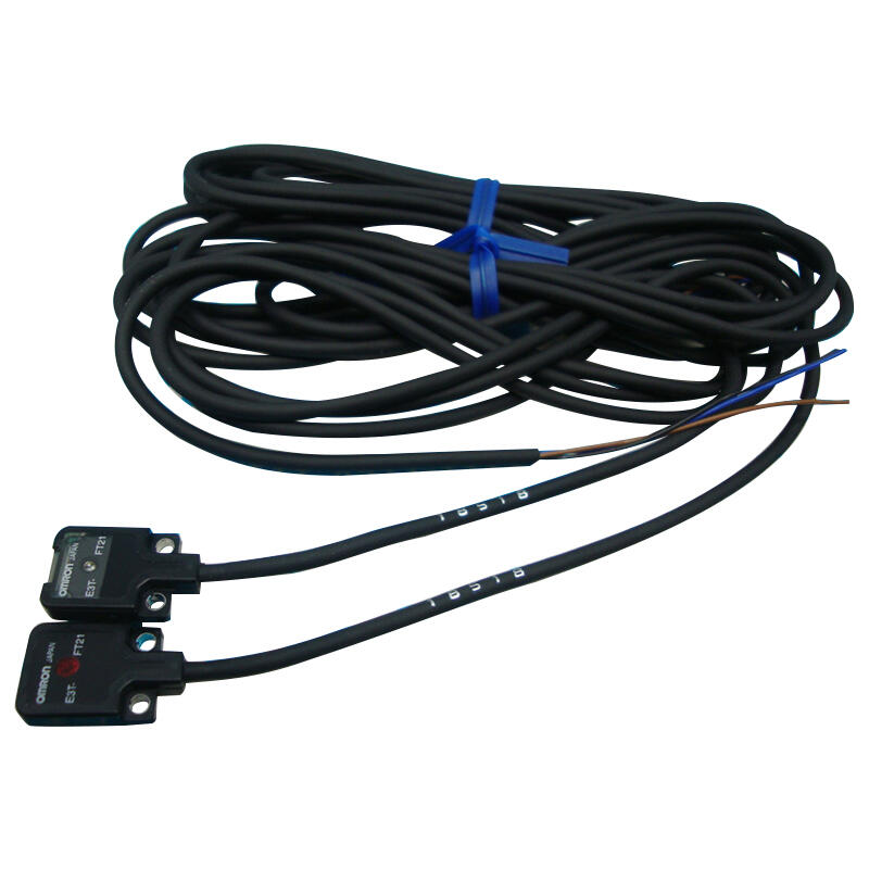 Omron ultra-small and ultra-thin amplifier built-in photoelectric sensor; E3T-FT21 2M