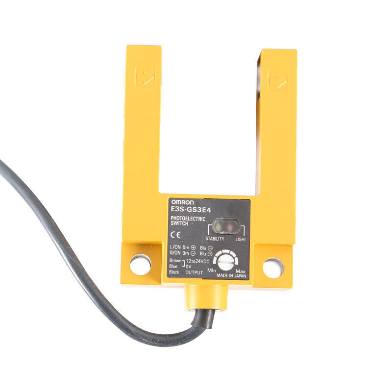 Omron slot type photoelectric sensor; E3S-GS3E4 2M