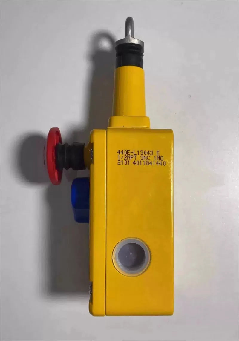 Allen-Bradley 440E-L13043 Guardmaster Lifeline 4 Pull Switch / [2]