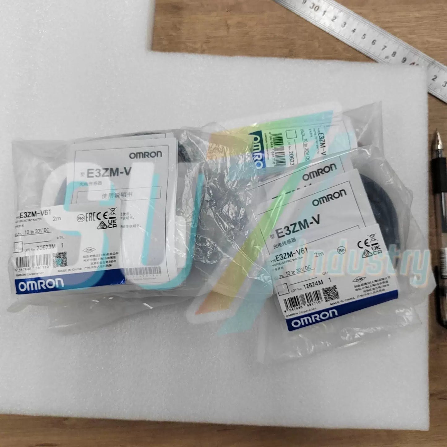 Omron E3ZM-V61 2m photoelectric switch# 1pcs    In Box [3]