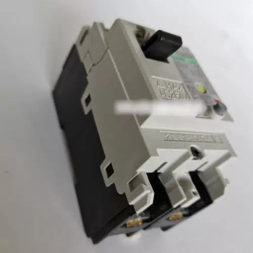 One Circuit Breaker For FUJI EW32AAG 2P 20A [4]